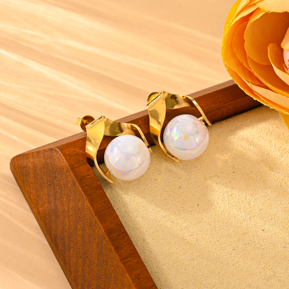 Lady Pearl Earrings